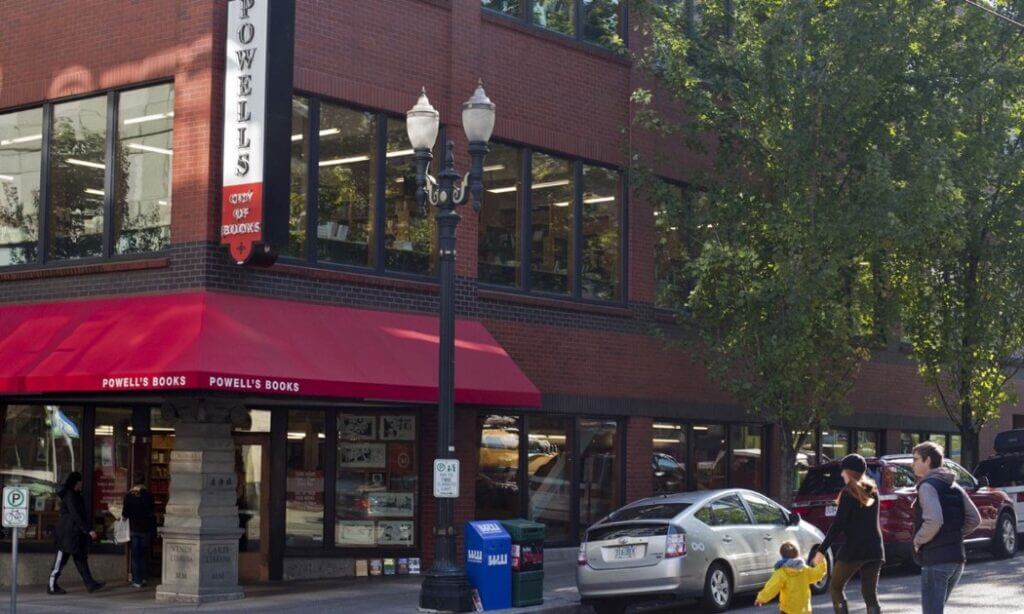 波特蘭著名地標－鮑威爾書店（Powell’s City of Books）成功打入利基市場